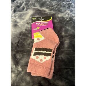 Airplus Aloe Infused Cake Socks Woman’s 5-10 NEW 1 Pair